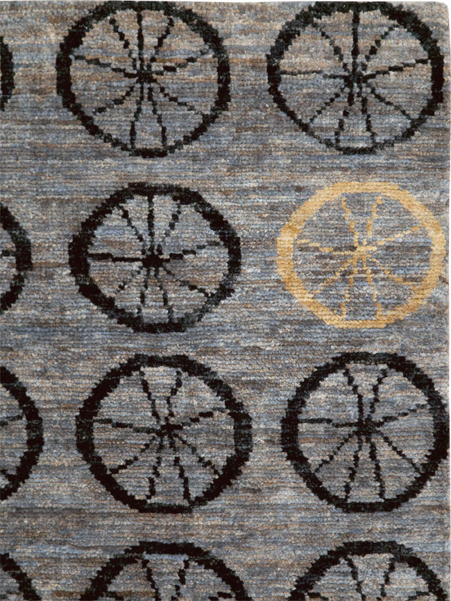 Contemporary Turkish Anatolian Room Size Carpet, No.29337 - Galerie Shabab