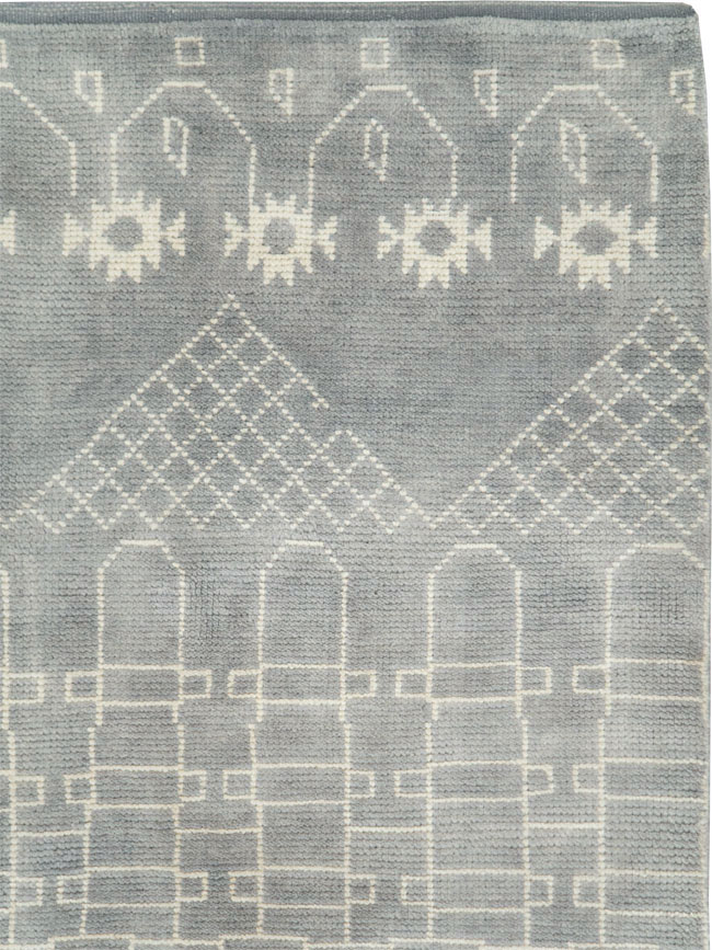 Contemporary Moroccan Room Size Carpet, No.29338 - Galerie Shabab