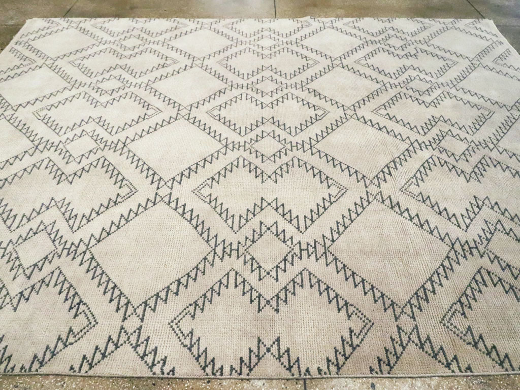 Modern Moroccan Room Size Carpet, No.29340 - Galerie Shabab