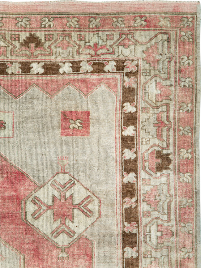 Vintage Turkish Anatolian Wide Gallery Runner, No.29342 - Galerie Shabab
