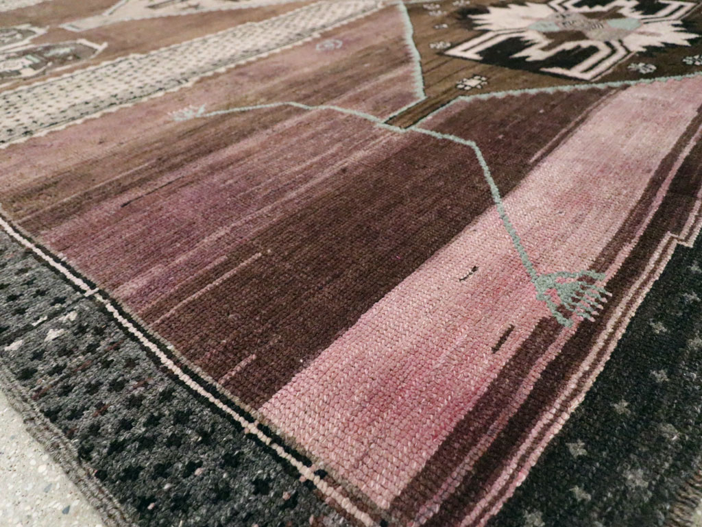 Vintage Turkish Anatolian Room Size Carpet, No.29343 - Galerie Shabab