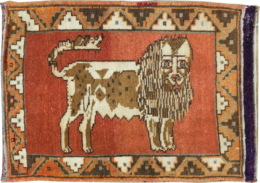 Vintage Turkish Anatolian Pictorial Rug (Pair: 1 of 2), No.29349 - Galerie Shabab