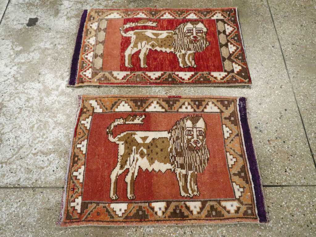 Vintage Turkish Anatolian Pictorial Rug (Pair: 1 of 2), No.29349 - Galerie Shabab