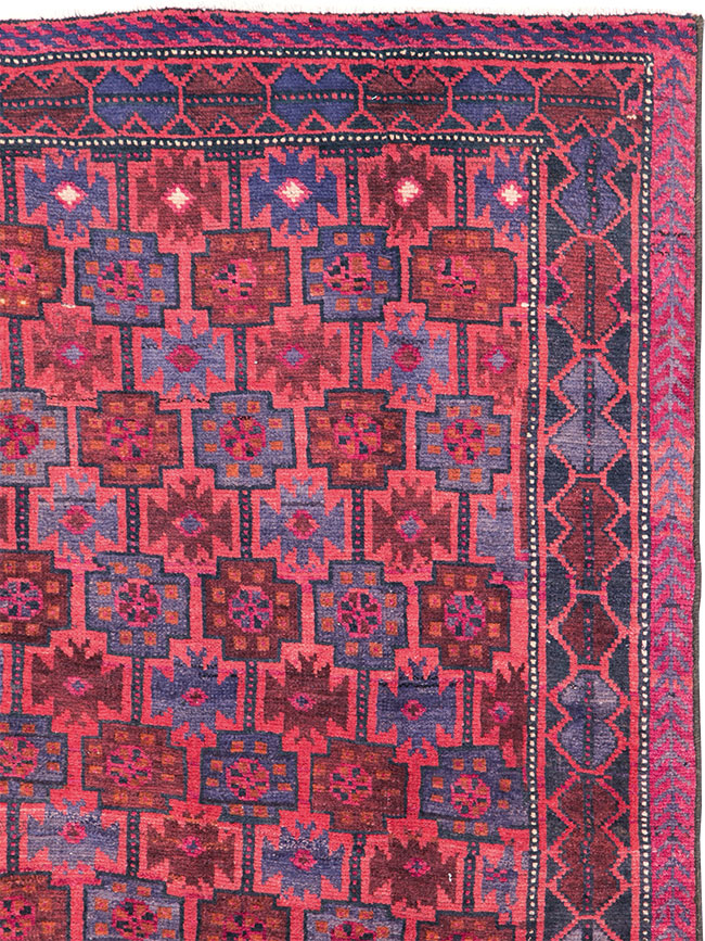 Vintage Persian Baluch Tribal Accent Rug, No.29358 - Galerie Shabab