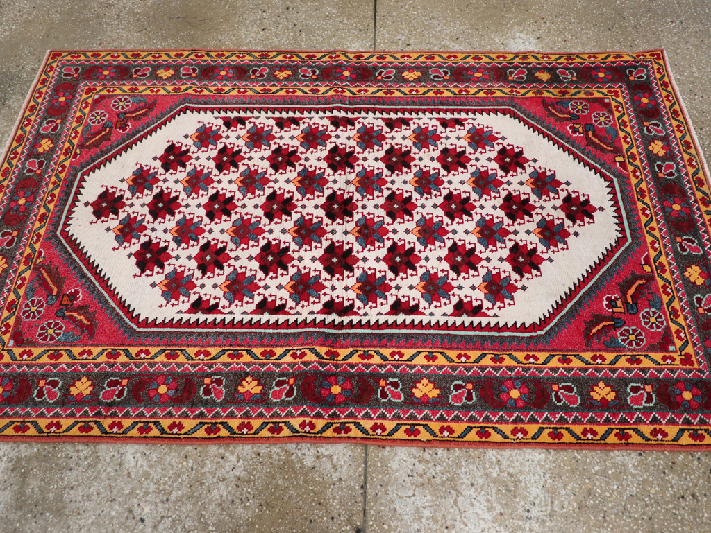 Vintage Persian Malayer Throw Rug, No.29360 - Galerie Shabab