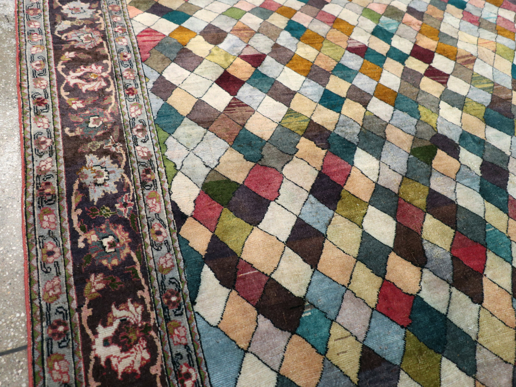 Vintage Persian Art Deco Mahal Accent Carpet, No.29361 - Galerie Shabab