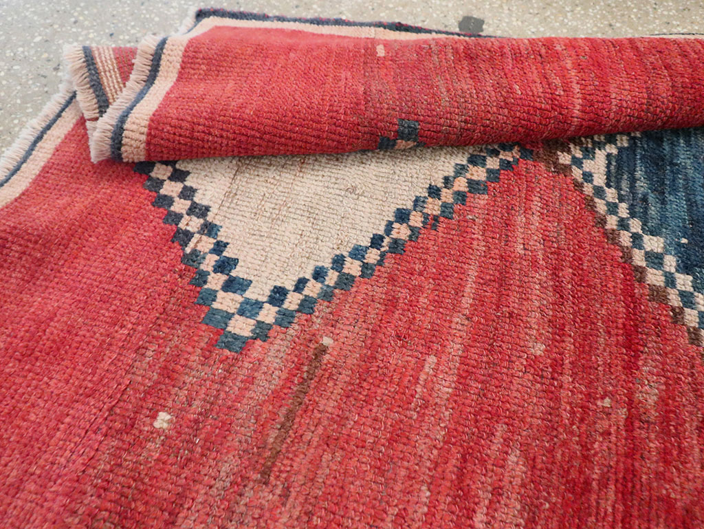 Antique Persian Gabbeh Throw Rug, No.29372 - Galerie Shabab