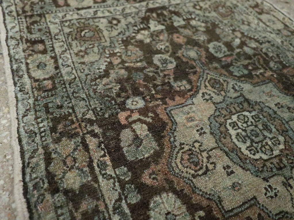 Antique Persian Malayer Throw Rug, No.29375 - Galerie Shabab
