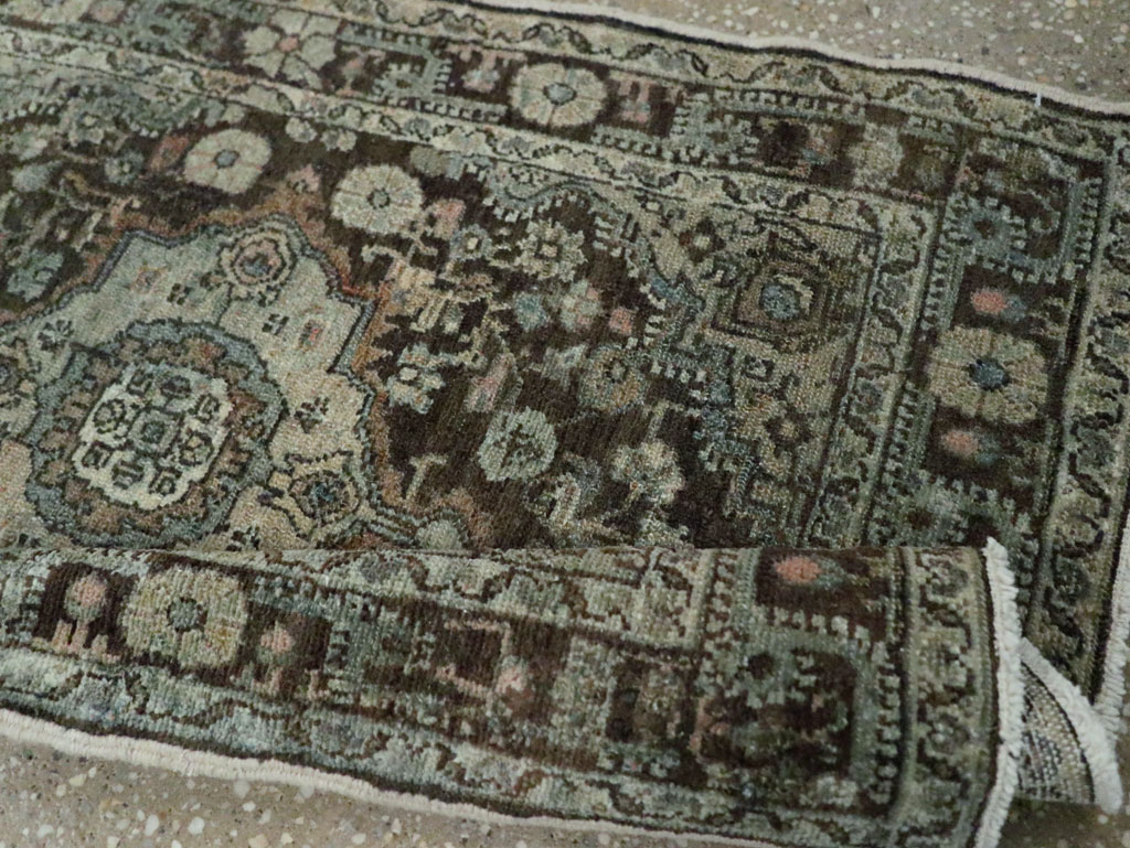 Antique Persian Malayer Throw Rug, No.29375 - Galerie Shabab