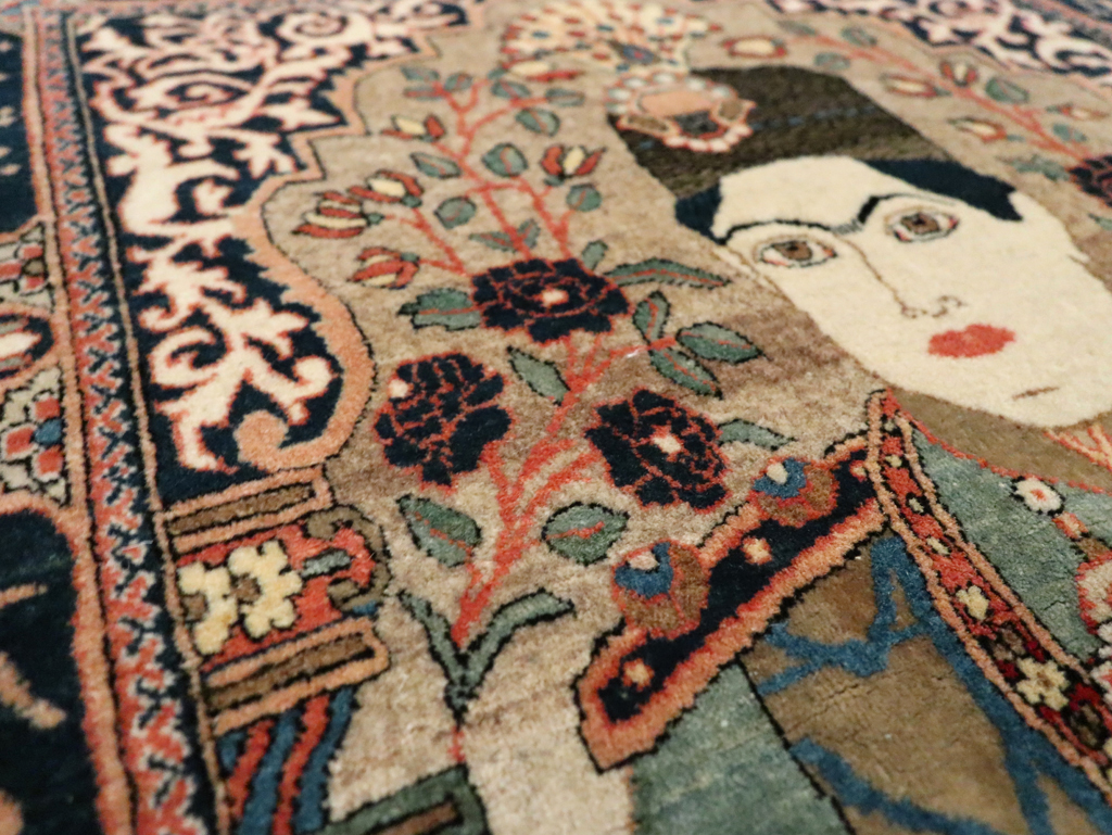 Antique Persian Dabir Kashan Pictorial Rug, No.29376 - Galerie Shabab