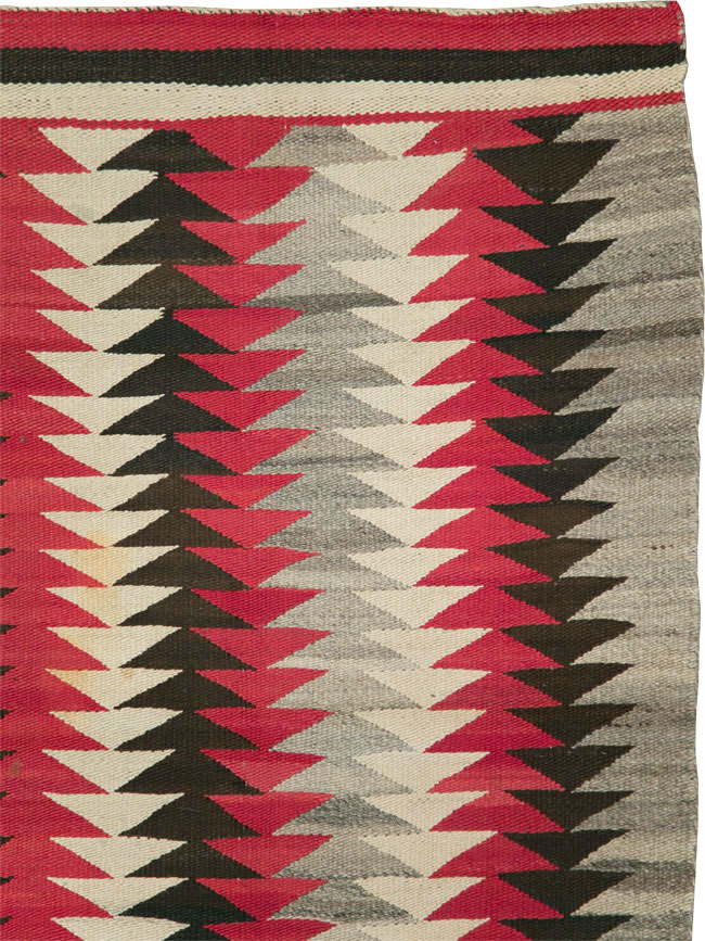 Vintage American Navajo Flatweave Rug, No.29380 - Galerie Shabab