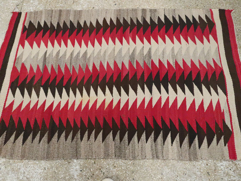 Vintage American Navajo Flatweave Rug, No.29380 - Galerie Shabab