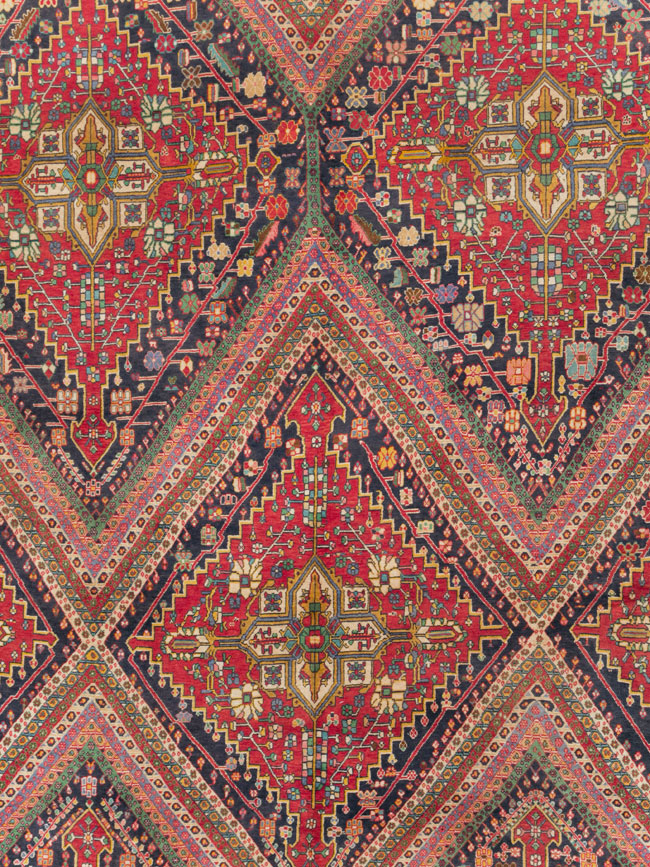 Large Vintage Persian Afshar Carpet, No.29390 - Galerie Shabab