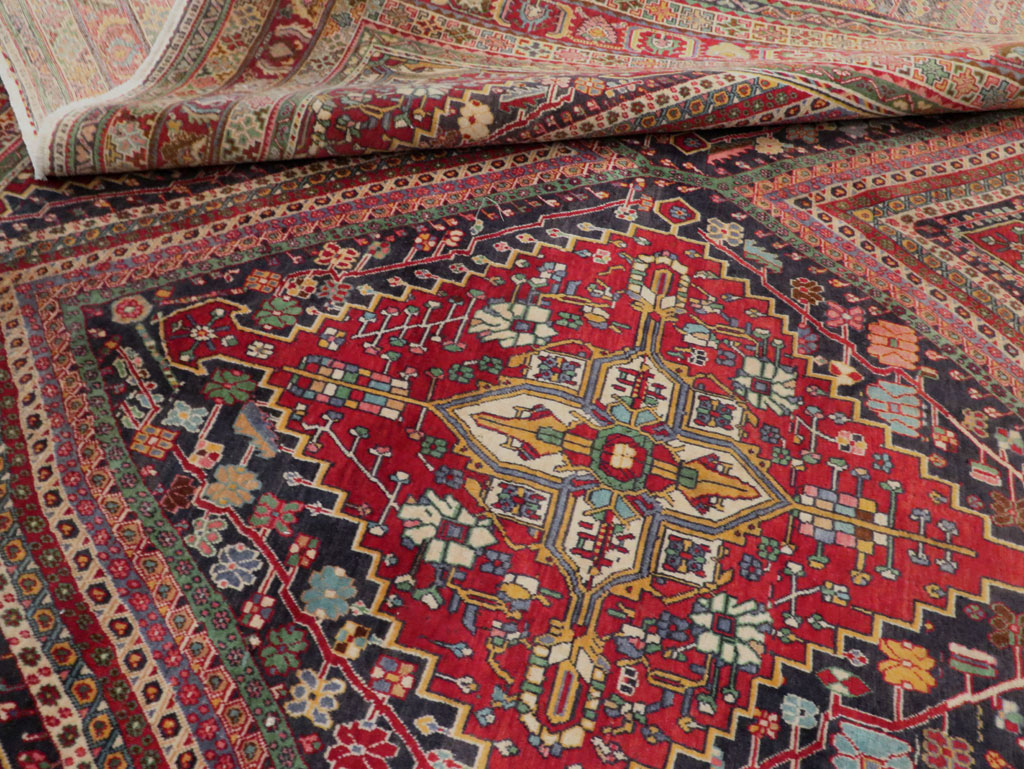 Large Vintage Persian Afshar Carpet, No.29390 - Galerie Shabab