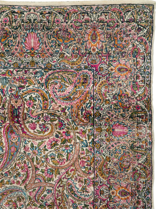 Antique Persian Lavar Kerman Carpet, No.29394 - Galerie Shabab