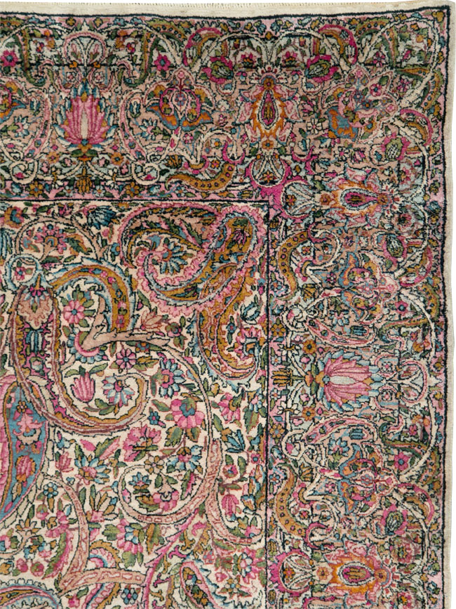 Antique Persian Lavar Kerman Carpet, No.29394 - Galerie Shabab