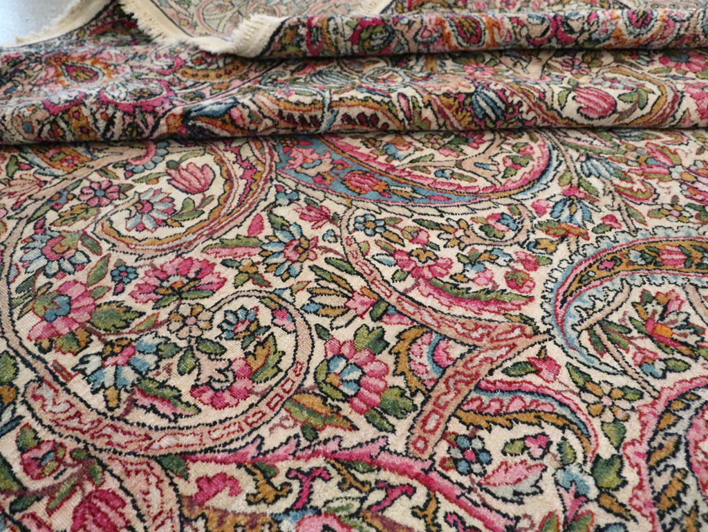 Antique Persian Lavar Kerman Carpet, No.29394 - Galerie Shabab