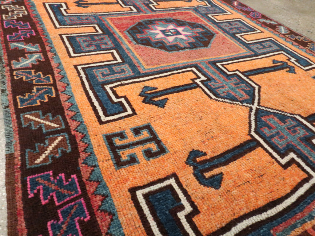 Vintage Turkish Anatolian Gallery Carpet, No.29397 - Galerie Shabab
