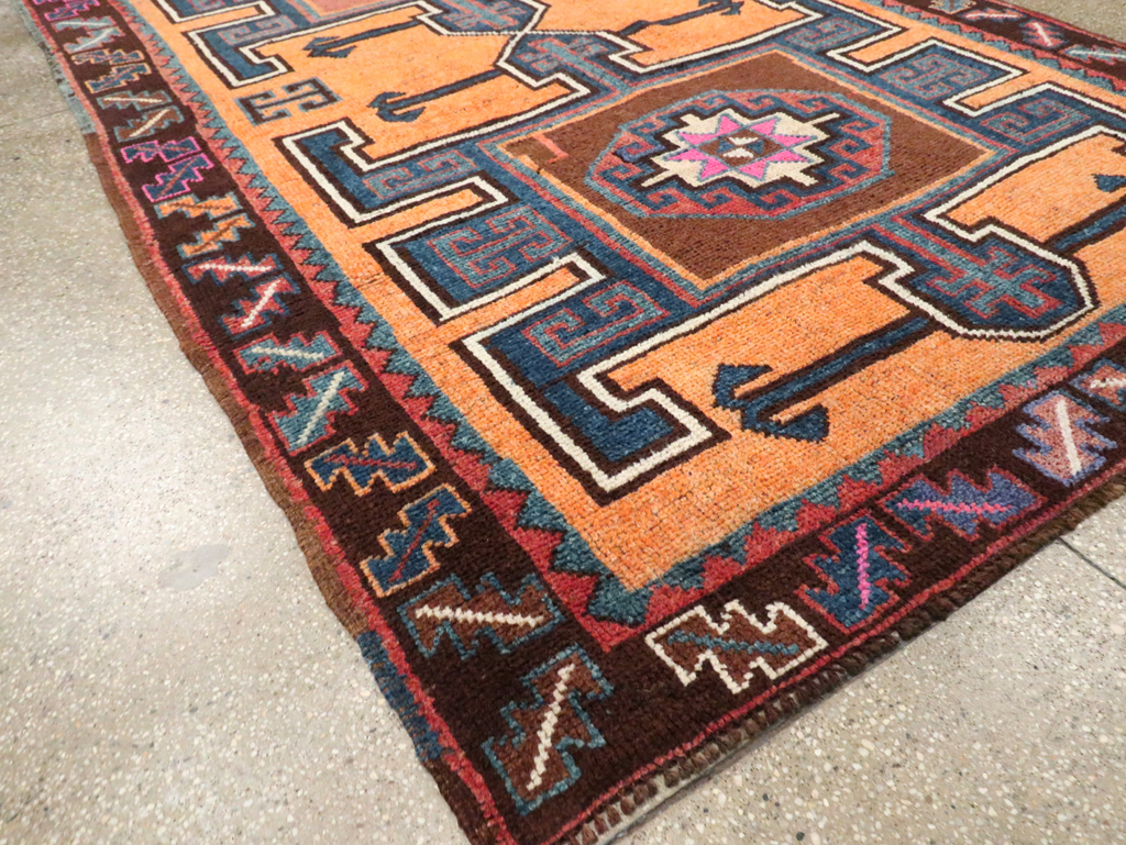 Vintage Turkish Anatolian Gallery Carpet, No.29397 - Galerie Shabab