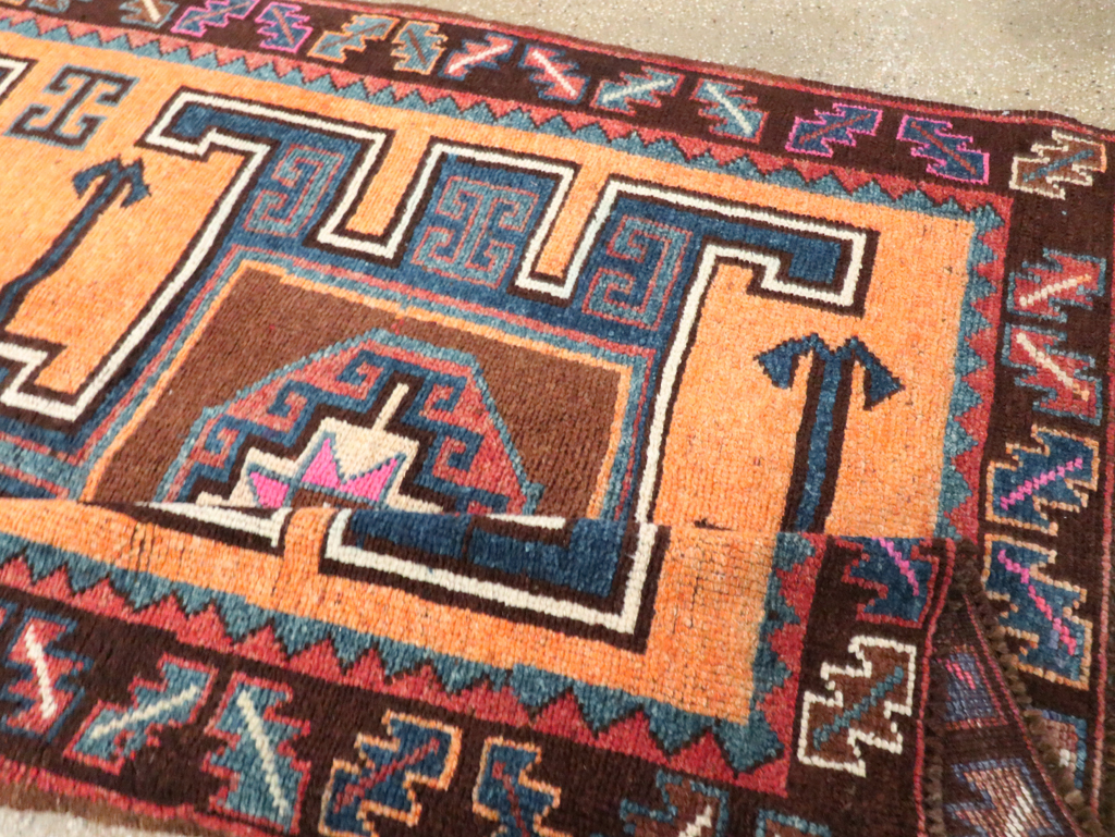 Vintage Turkish Anatolian Gallery Carpet, No.29397 - Galerie Shabab