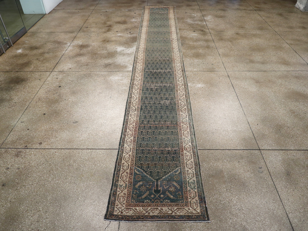 Vintage Persian Malayer Runner, No.29403 - Galerie Shabab