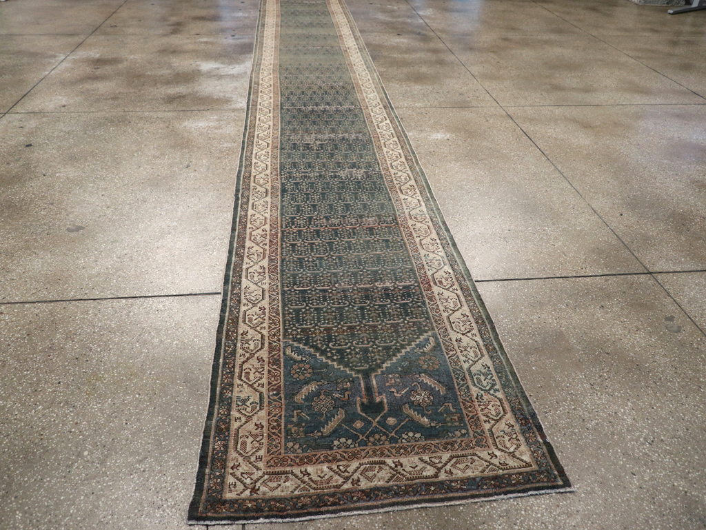 Vintage Persian Malayer Runner, No.29403 - Galerie Shabab