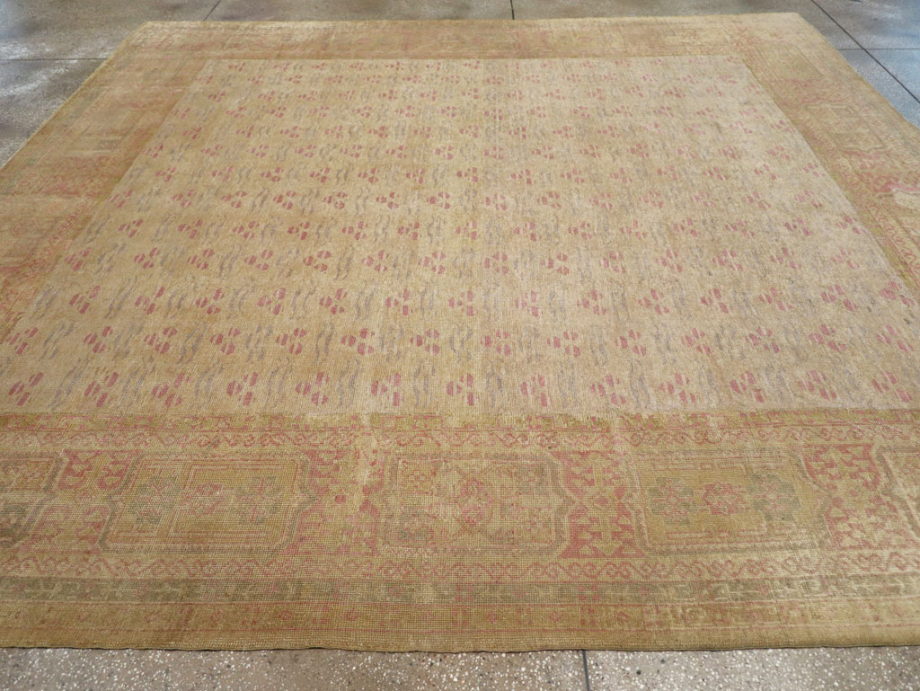 Antique Turkish Oushak Square Room Size Carpet, No.29405 - Galerie Shabab