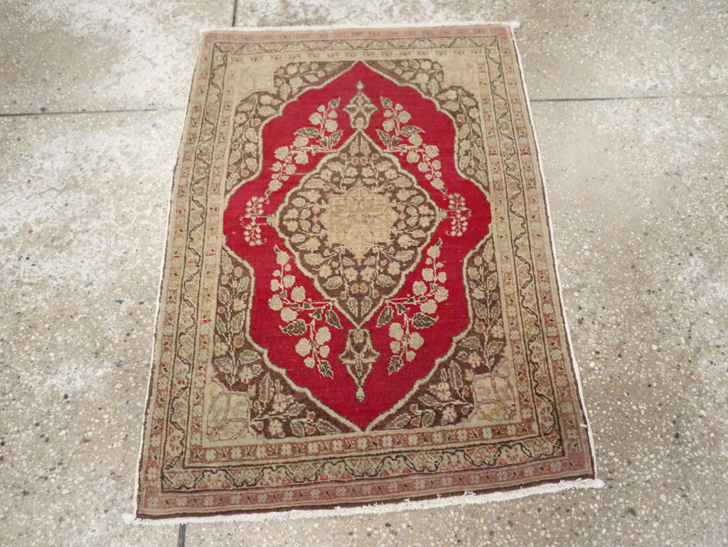 Antique Persian Tabriz Throw Rug, No.29406 - Galerie Shabab