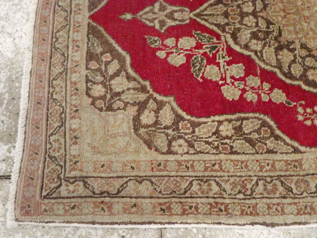 Antique Persian Tabriz Throw Rug, No.29406 - Galerie Shabab