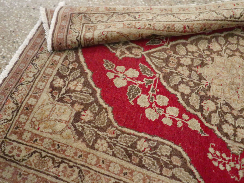 Antique Persian Tabriz Throw Rug, No.29406 - Galerie Shabab