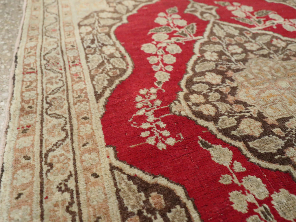 Antique Persian Tabriz Throw Rug, No.29407 - Galerie Shabab