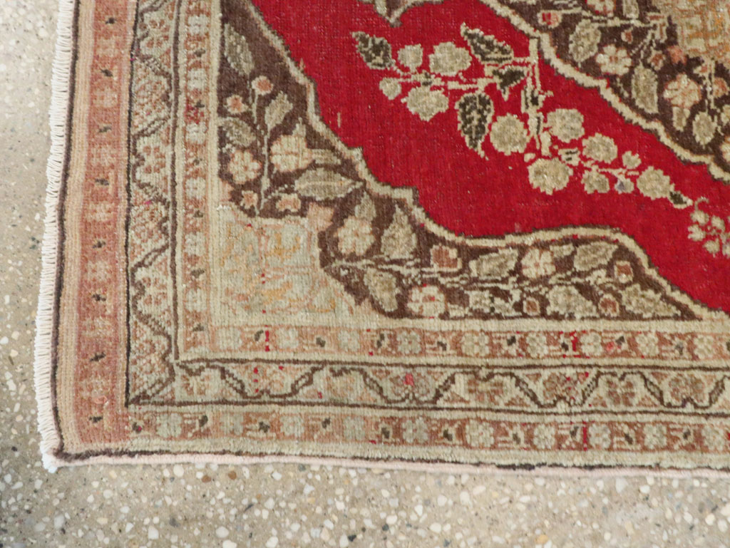Antique Persian Tabriz Throw Rug, No.29407 - Galerie Shabab