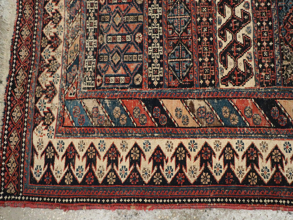 Antique Central Asian Soumak Accent Rug, No.29409 - Galerie Shabab