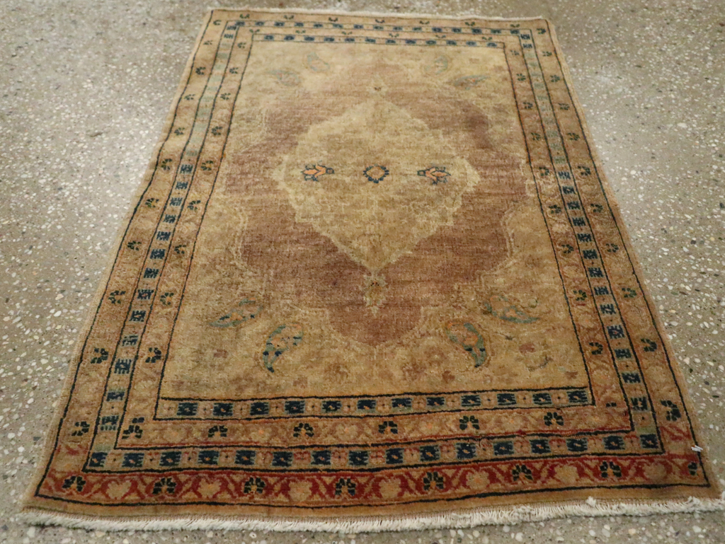 Antique Persian Tabriz Throw Rug, No.29414 - Galerie Shabab