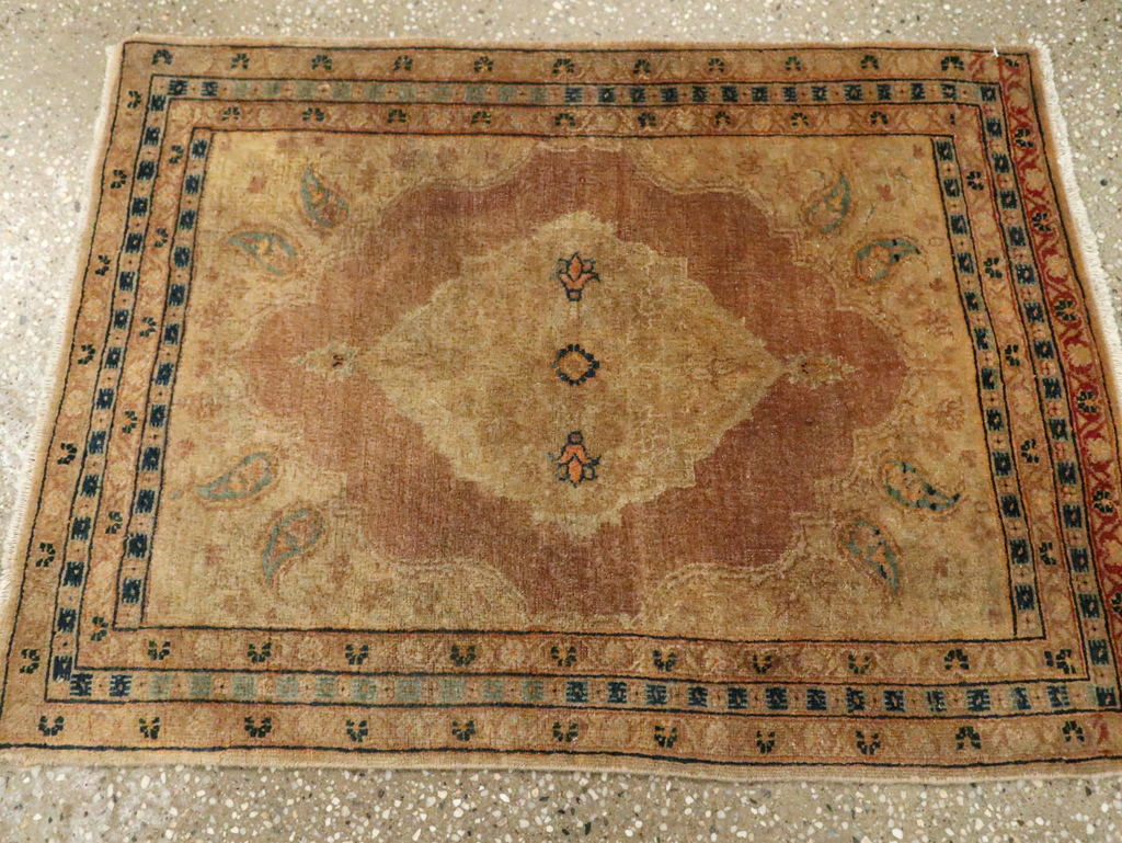 Antique Persian Tabriz Throw Rug, No.29414 - Galerie Shabab