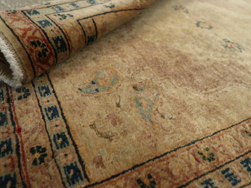 Antique Persian Tabriz Throw Rug, No.29414 - Galerie Shabab