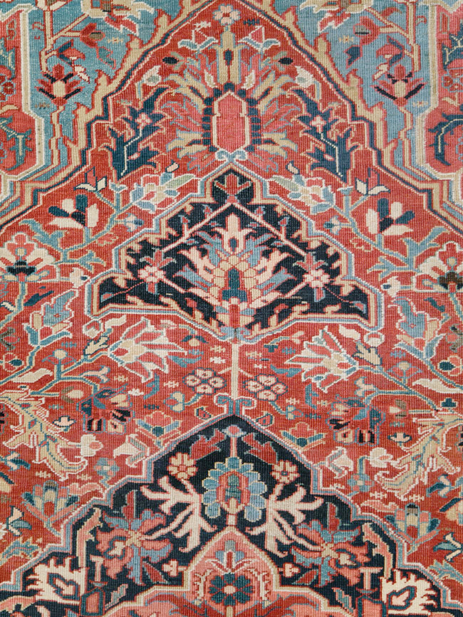 Antique Persian Heriz Carpet, No.29419 - Galerie Shabab
