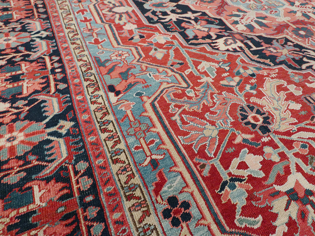 Antique Persian Heriz Carpet, No.29419 - Galerie Shabab