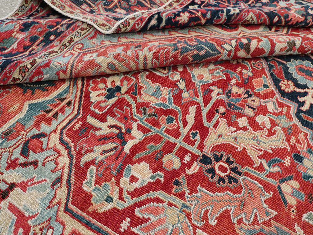 Antique Persian Heriz Carpet, No.29419 - Galerie Shabab