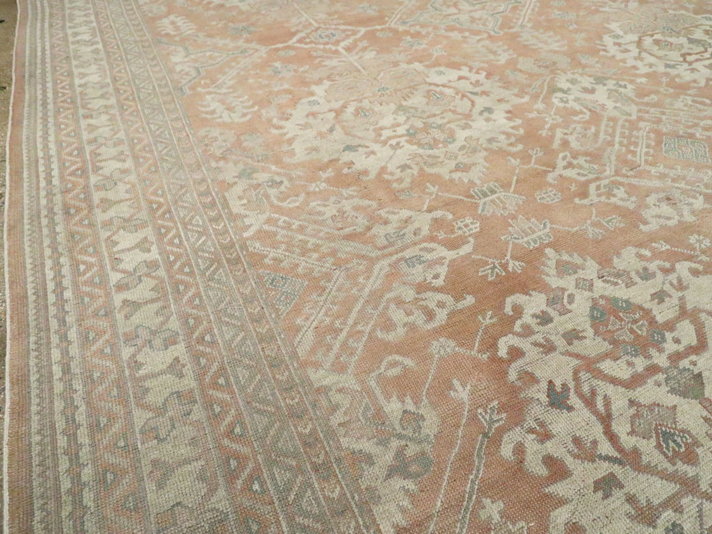 Antique Oushak Carpet, No.29438 - Galerie Shabab