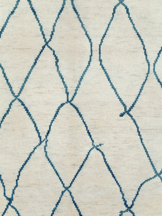 Contemporary Moroccan Room Size Carpet, No.29440 - Galerie Shabab