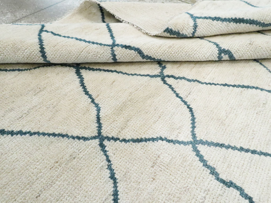 Contemporary Moroccan Room Size Carpet, No.29440 - Galerie Shabab