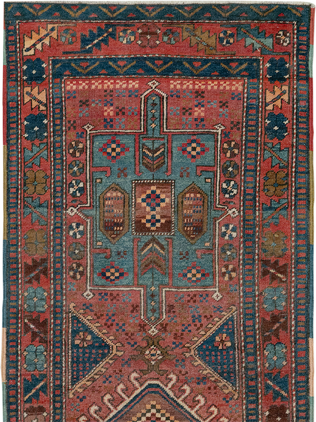 Vintage Persian Karajeh Runner, No.29451 - Galerie Shabab