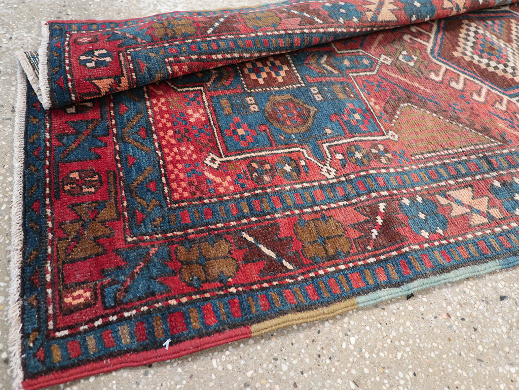 Vintage Persian Karajeh Runner, No.29451 - Galerie Shabab
