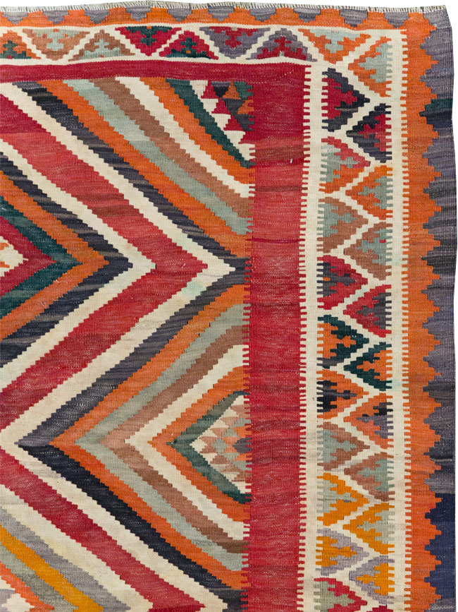 Vintage Persian Flatweave Kilim Accent Rug, No.29453 - Galerie Shabab