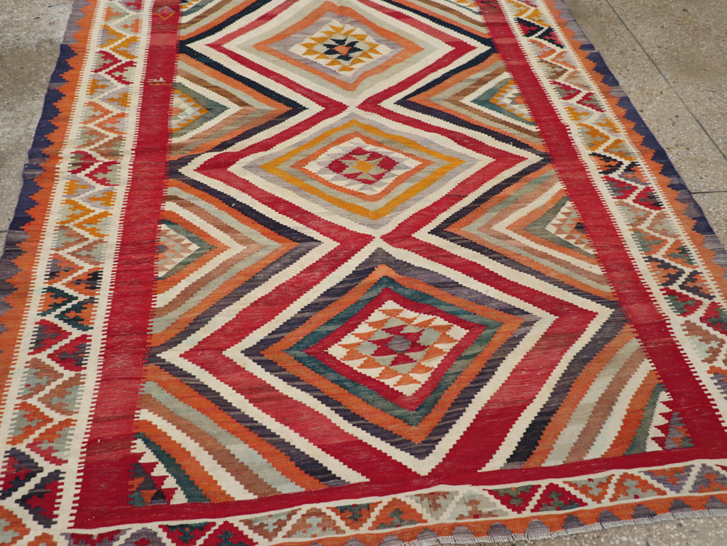 Vintage Persian Flatweave Kilim Accent Rug, No.29453 - Galerie Shabab