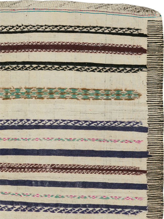 Vintage Persian Kilim, No.29455 - Galerie Shabab