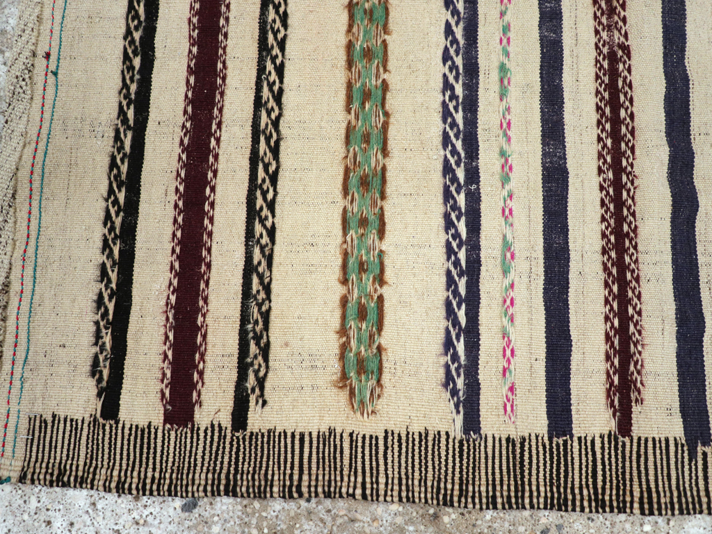 Vintage Persian Kilim, No.29455 - Galerie Shabab