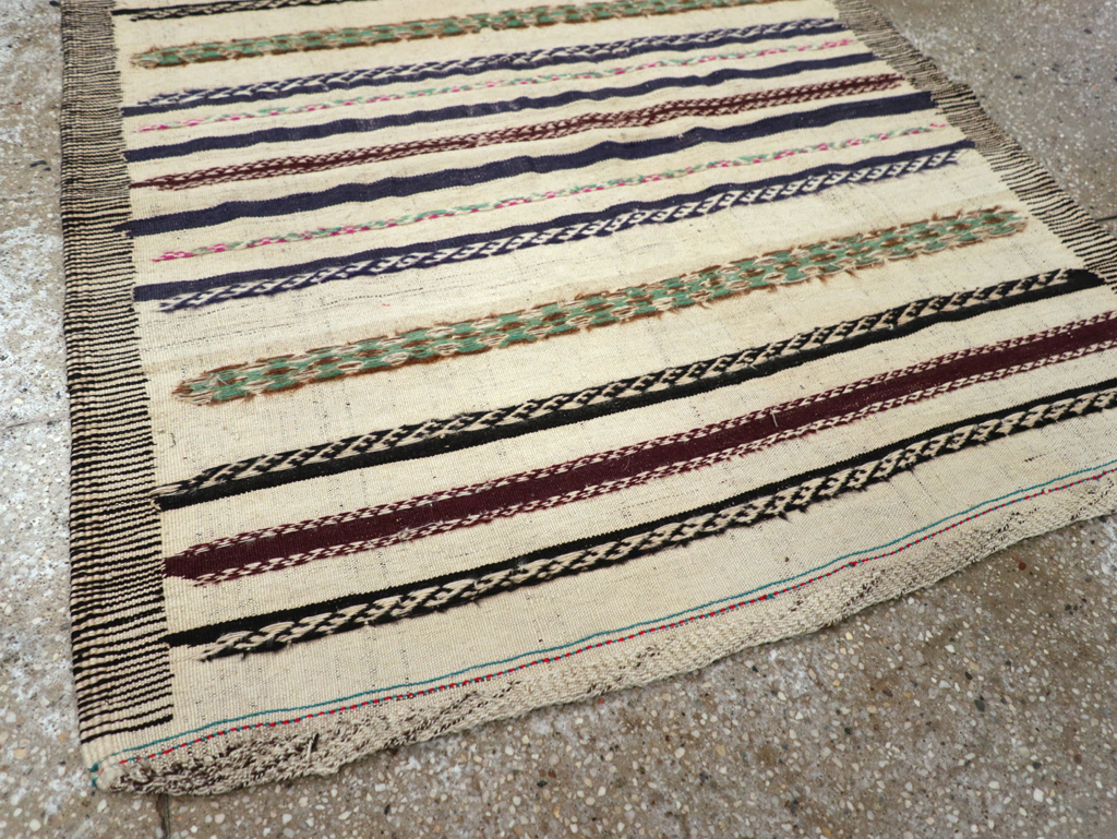 Vintage Persian Kilim, No.29455 - Galerie Shabab