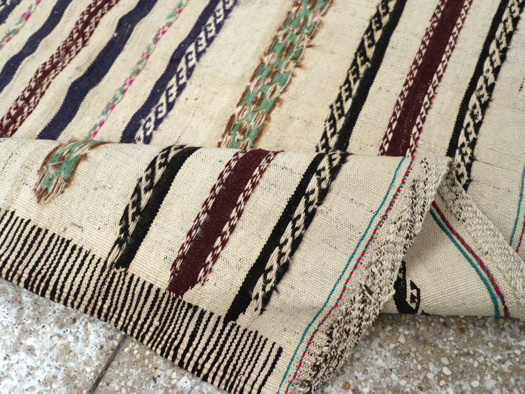 Vintage Persian Kilim, No.29455 - Galerie Shabab